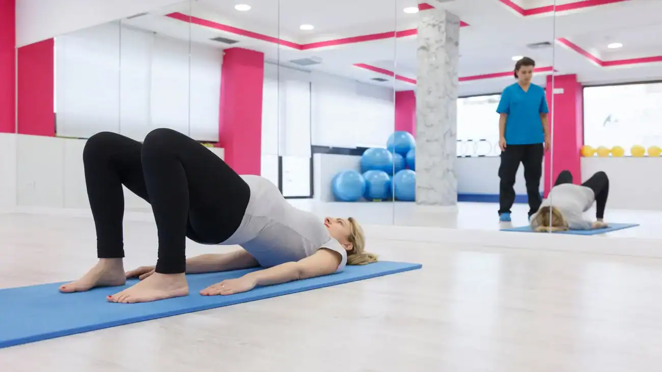 Exercises to Avoid Versus Safer Alternatives for Diastasis Recti Recovery